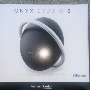 BRAND NEW….Onyx Studio 8 Bluetooth Speaker🔊
